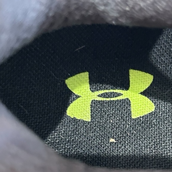 Under Armour lace up white/neon/silver athletic sneaker size 8 - Picture 10 of 10